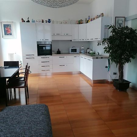 Willa Casa Laura Como Zewnętrze zdjęcie